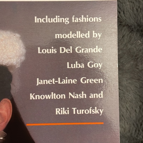 Softcover large format knitting and crochet pattern book from the 1980s - Picture 3 of 9